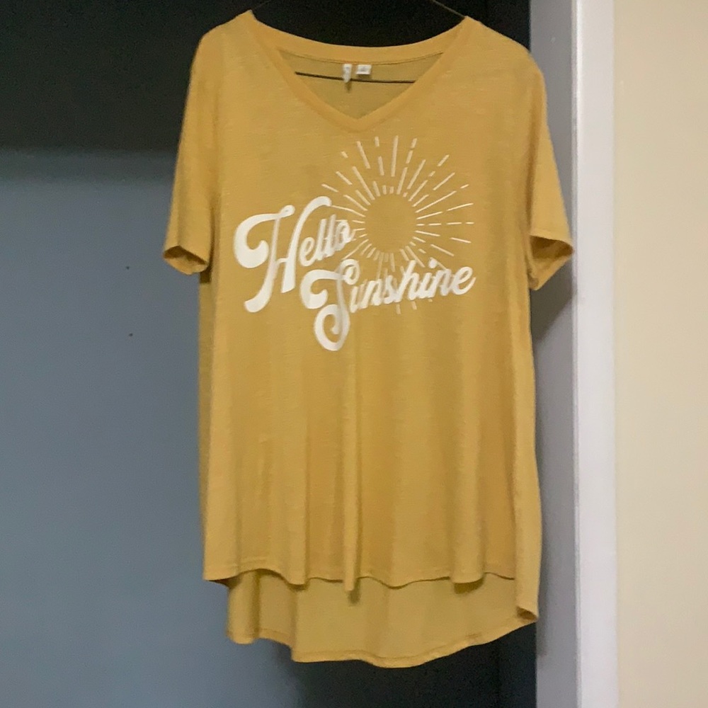 Hello sunshine top size large